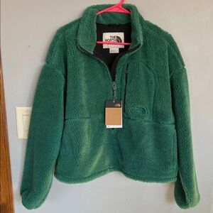 The North Face Forest Green Fleece Pullover,NWT